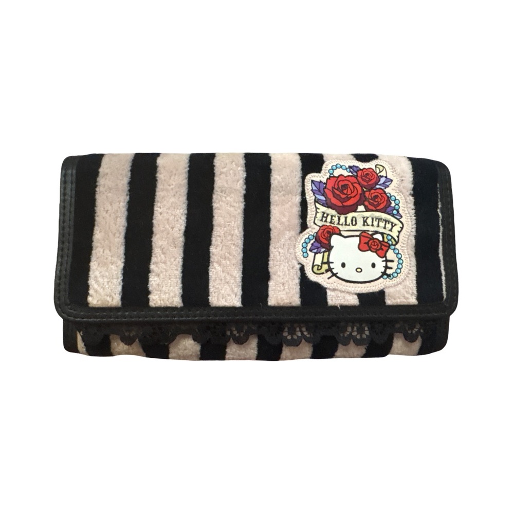 Hello Kitty Striped Wallet